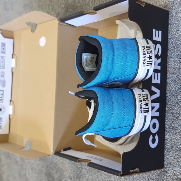 Converse youth size 13 axle mid blue slushy/white - Picture 4 of 4